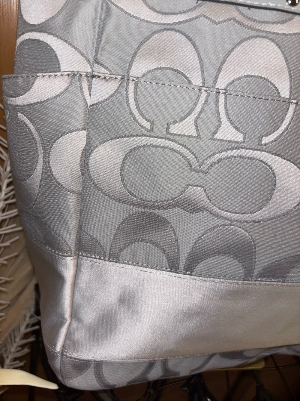 Coach F19422 Gray Signature Multifunctional Travel Tote with Metallic Accent - Picture 9 of 17
